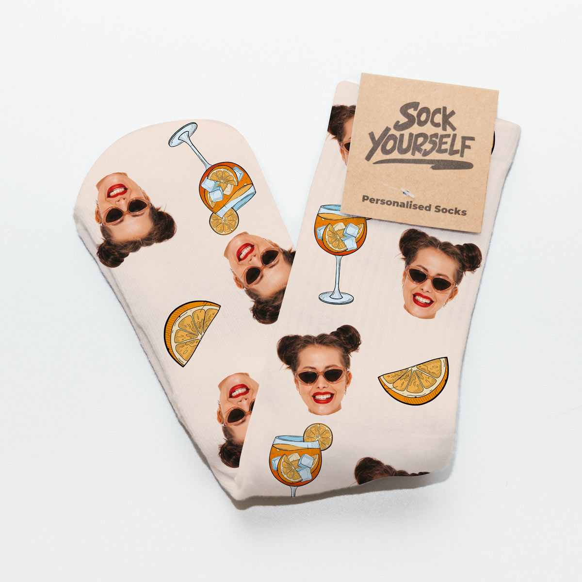 Personalisierbare Aperol Socken mit Gesicht, Weihnachtsgeschenk, Wichtelgeschenk, Fotogeschenk, Geburtstagsgeschenk, Geschenke für Frauen, Geschenke für Freundin, Geschenk für Schwester, Witzige Geschenke, Geschenk, Geschenkidee